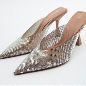 🌸NEW🌸 ZARA: RHINESTONE HEELED VINYL MULES - Pointed Toe
